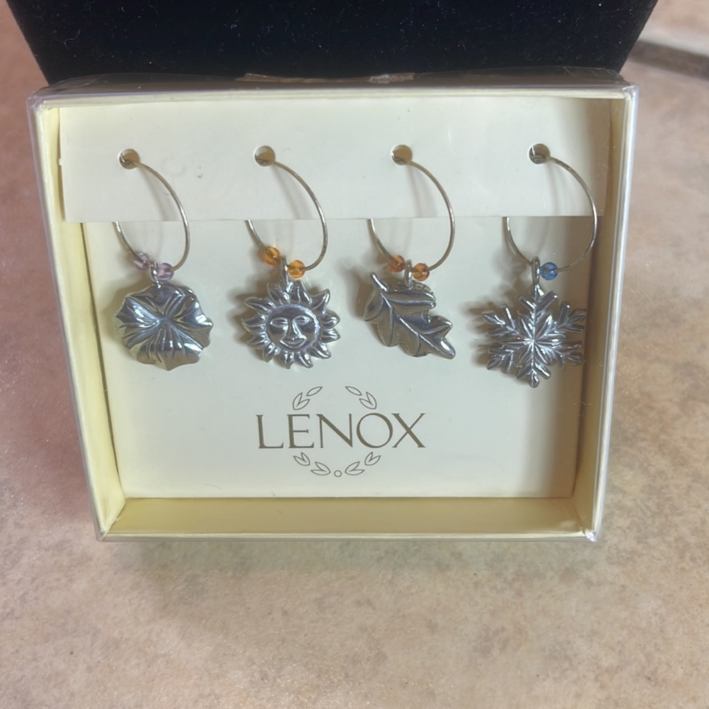 Lenox 4 seasons wine charms